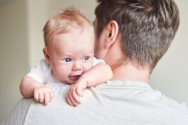signs of vision problems in babies